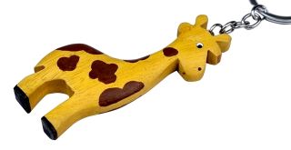 2Kids Toys Dřevěná klíčenka velká Žirafa (3)