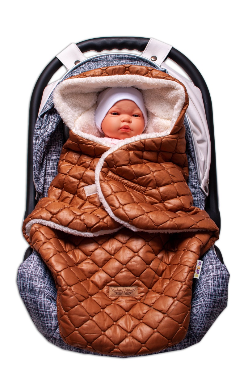 Z&Z Oteplený prošívaný fusák s kapucí do autosedačky - hnědý