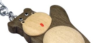 2Kids Toys Dřevěná klíčenka velká Hroch stojící (1)