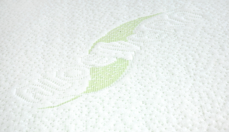 Polštář klín do postýlky Luxe Aloe Vera, 38x60cm