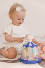 Toyz Edukační hračka Káča s koníky – modrá, kolotoč, 6m+ (3)