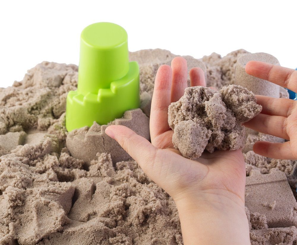 Kinetický písek - přírodní - 3kg + formičky + pískoviště, Adam Toys
