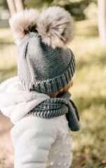 Zimní čepice s kožešinovými bambulemi + šál Baby Nellys Star - šedá, 6/24 měsíců (1)