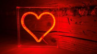2Kids Toys LED NEON LIGHT lampička Srdce červené (5)