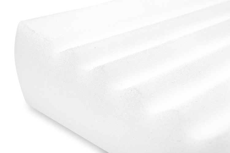 Klínový polštář do kočárku Basic 38 × 30 cm – ergonomická podpora hlavy miminka