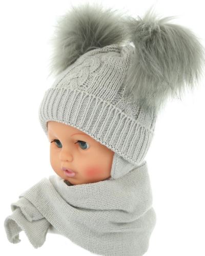 BABY NELLYS Zimní čepička s šálou - chlupáčkové bambulky - šedá