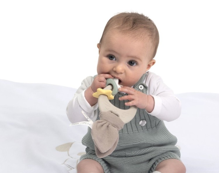 CHICCO Multisenzorické kousátko Králíček My Sweet Doudou – silikonové kousátko pro mimi