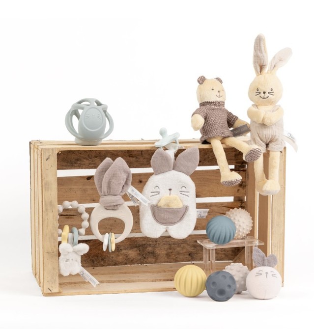 CHICCO Multisenzorické kousátko Králíček My Sweet Doudou – silikonové kousátko pro mimi