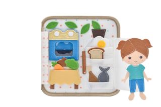 2Kids Toys Senzorická busy kniha Domeček s panenkou (11)